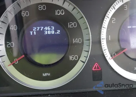 2010 Volvo Xc60 T6/T6 R-Design z USA, uszkodzony, nr VIN YV4992DZ6A2125749